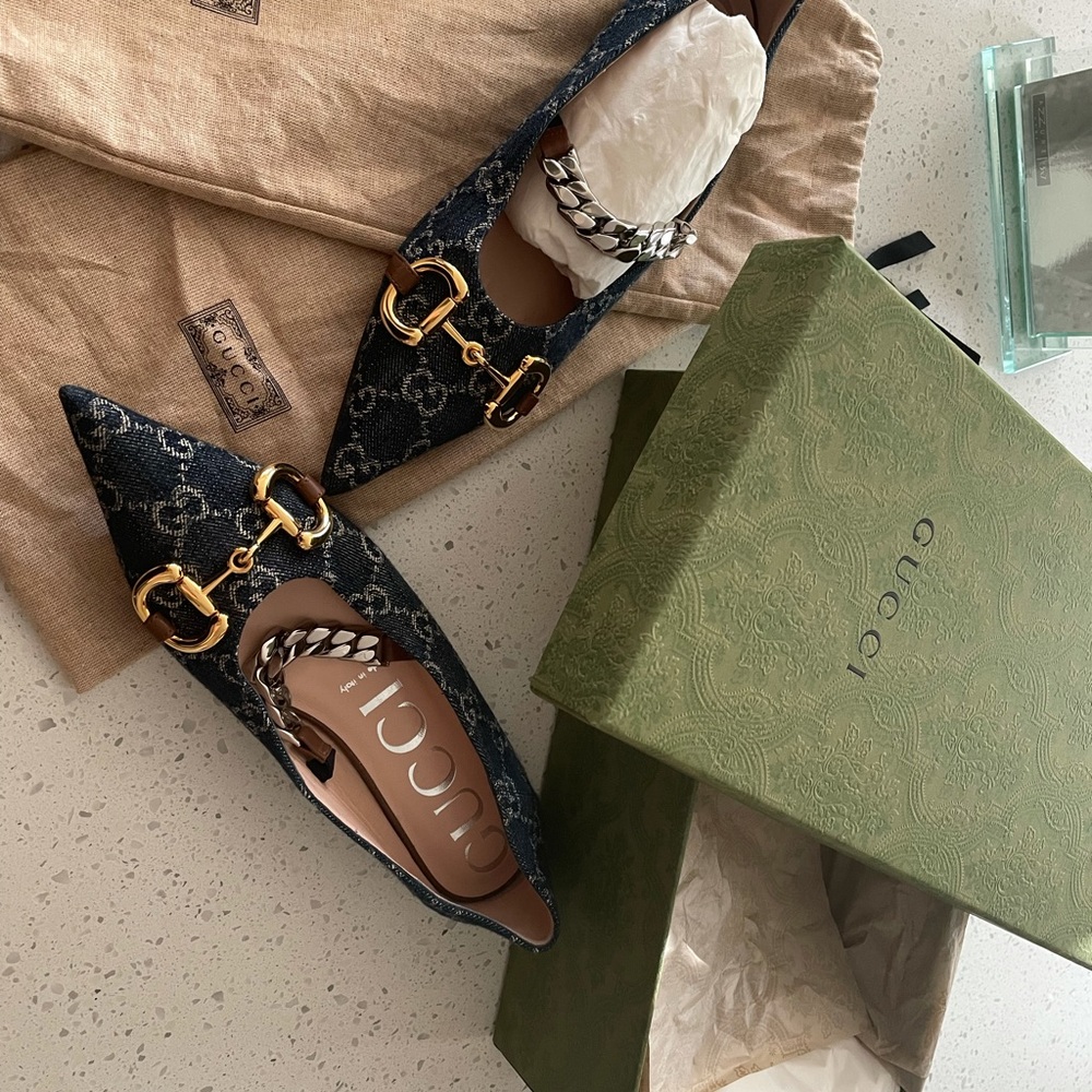 Gucci Flats, with chain two way wear